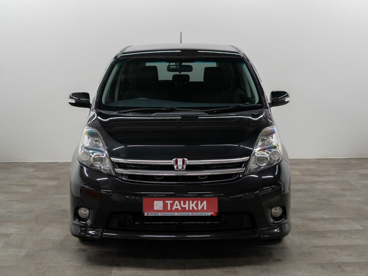 Toyota ISis I Рестайлинг