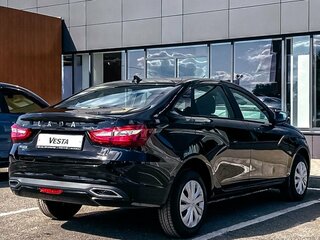 2026 Lada (ВАЗ) Vesta I Рестайлинг (NG), чёрный, 1735000 рублей, вид 4