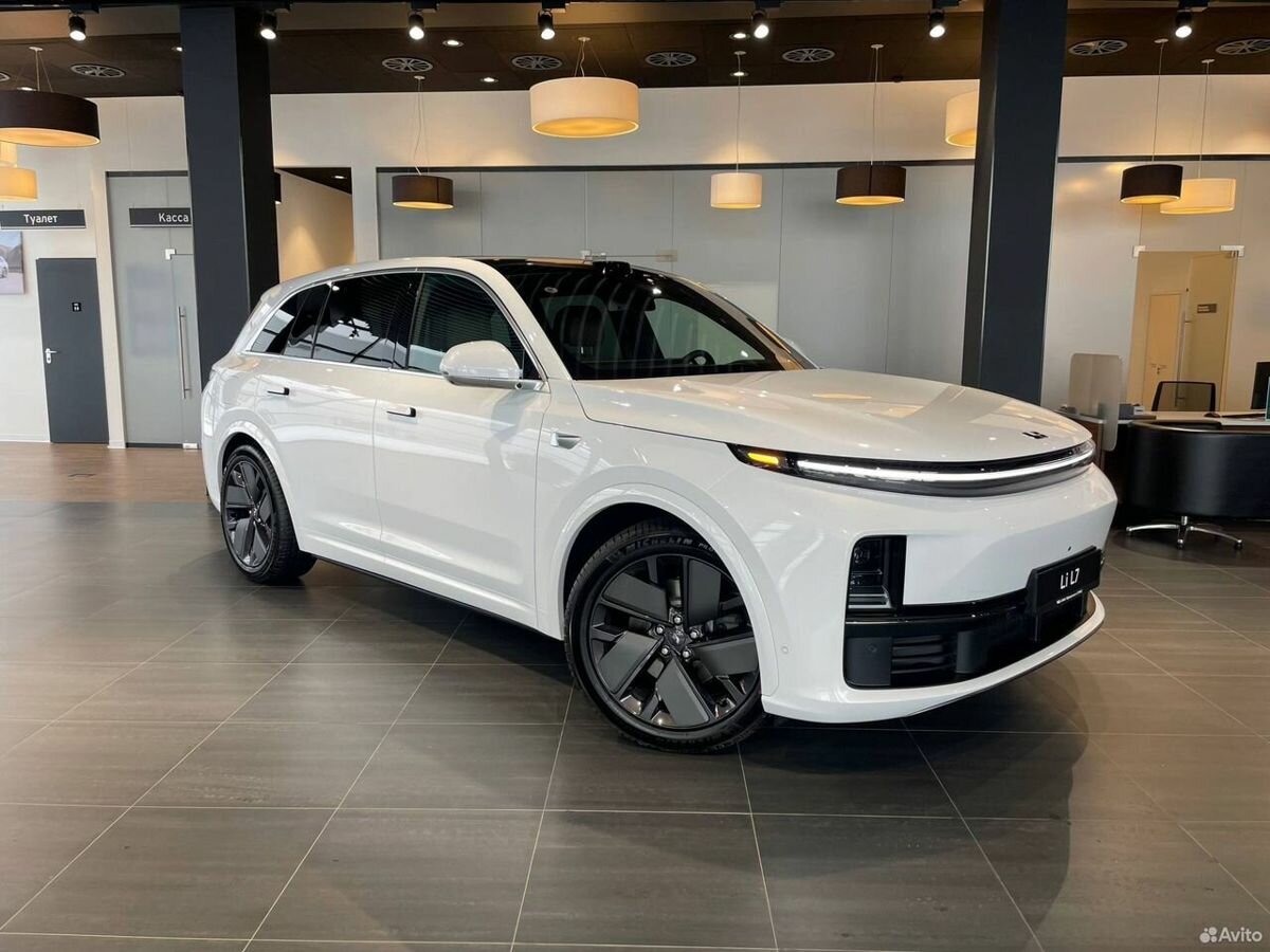 Li Auto (Lixiang) L7 52.3 kWh I Рестайлинг