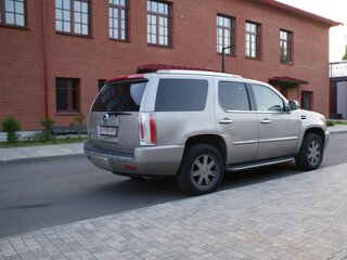 2008 Cadillac Escalade ESV III, серебристый, 1620000 рублей, вид 2