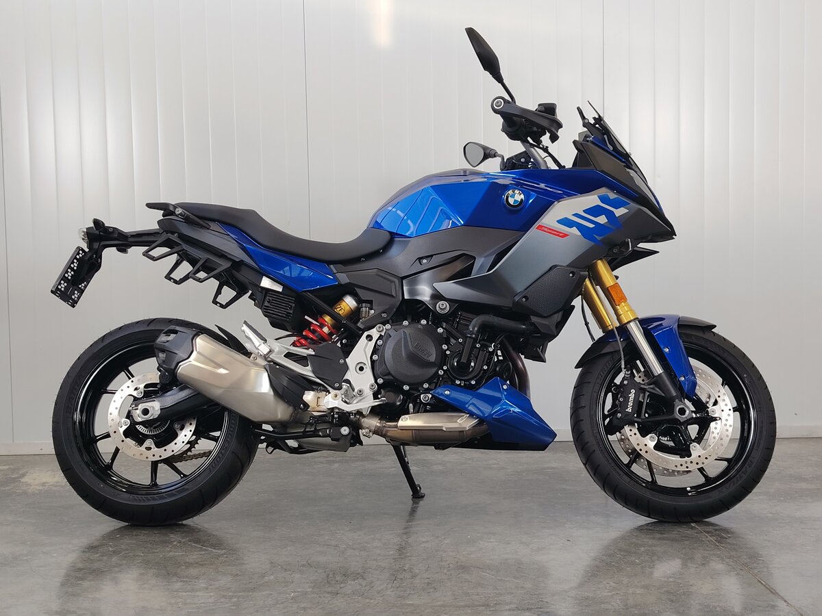 BMW F 900 XR