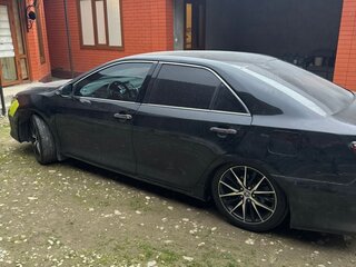 2013 Toyota Camry VII (XV50), чёрный, 1100000 рублей, вид 3