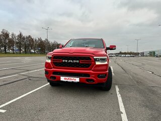 2022 Ram 1500 Crew Cab V, красный, 4216559 рублей, вид 2