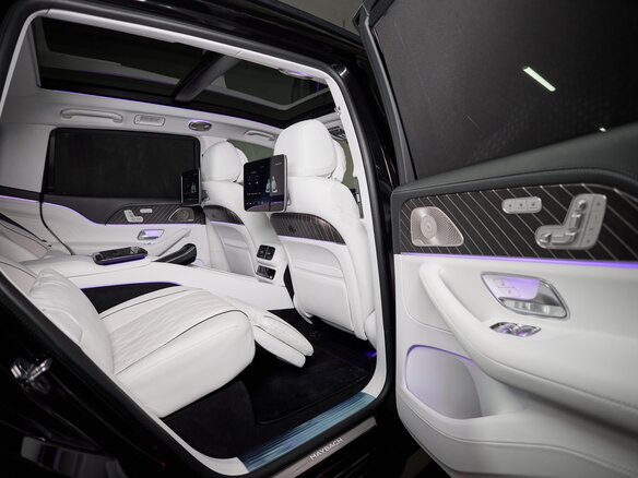 2025 Mercedes-Benz Maybach GLS 600 I Рестайлинг, чёрный, 29000000 рублей - вид 15