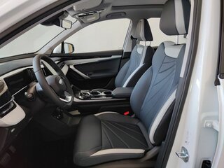 2026 Geely Atlas II, серебристый, 3449990 рублей, вид 4