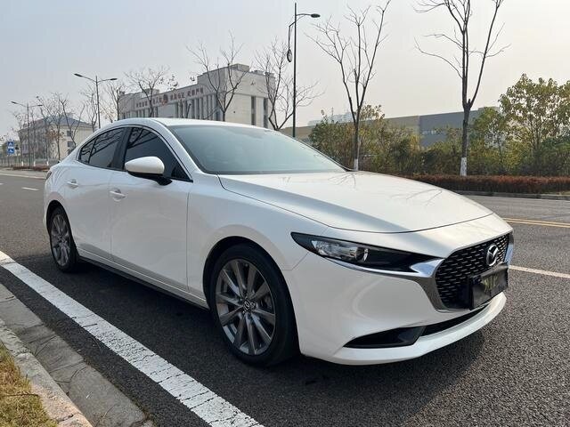 Mazda 3 Axela IV (BP)