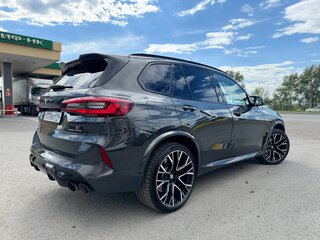 2023 BMW X5 M III (F95), серый, 13500000 рублей, вид 2