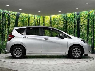 2019 Nissan Note II Рестайлинг, серебристый, 880000 рублей, вид 3