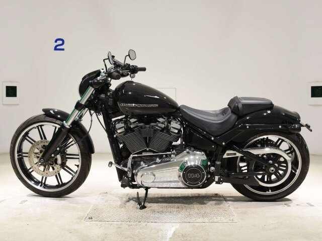 Harley-Davidson Breakout