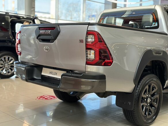 2025 Toyota Hilux VIII Рестайлинг 2, серебристый - вид 6