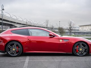 2015 Ferrari FF, красный, 17500000 рублей, вид 2