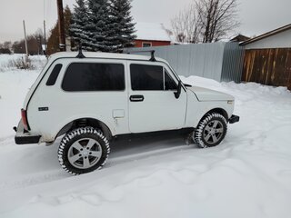 2003 Lada (ВАЗ) 2121 (4x4) I Рестайлинг, белый, 265000 рублей, вид 1