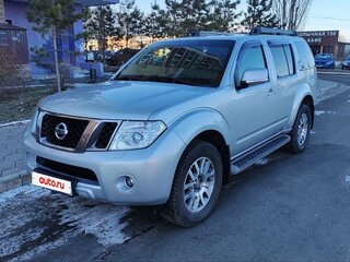 2012 Nissan Pathfinder III Рестайлинг, серебристый, 3650000 рублей, вид 1