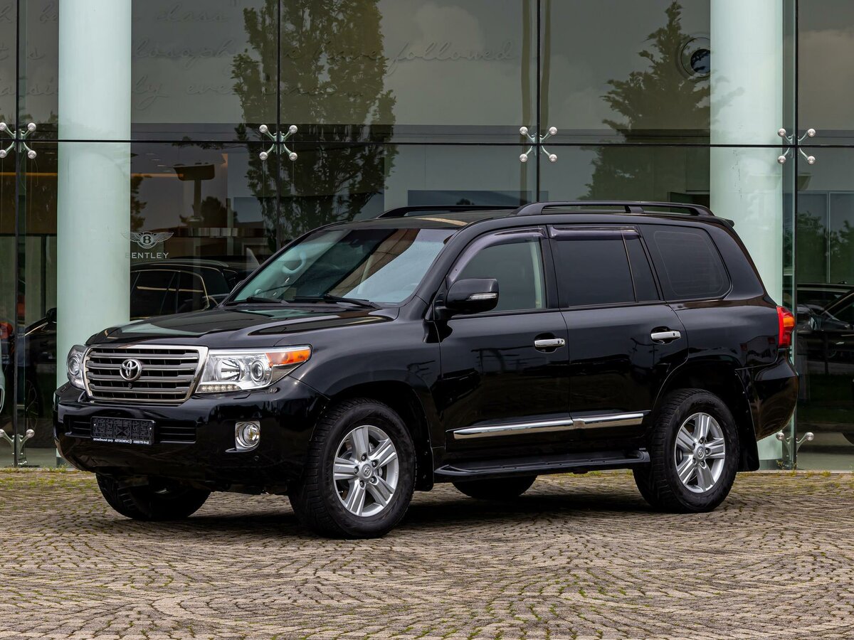 Toyota Land Cruiser 200 Series Рестайлинг 1