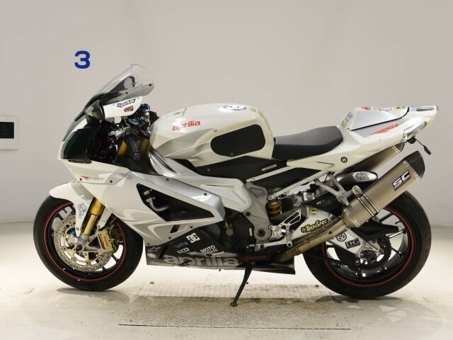 Aprilia RSV1000 R