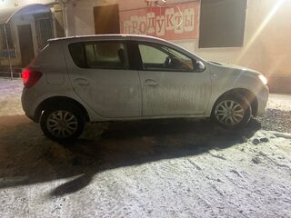 2018 Renault Sandero II, белый, 730000 рублей, вид 2
