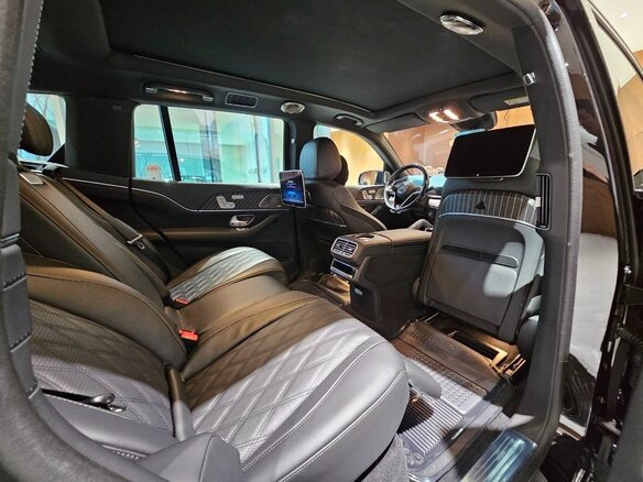 2025 Mercedes-Benz Maybach GLS 600 I Рестайлинг, чёрный, 37790000 рублей - вид 5