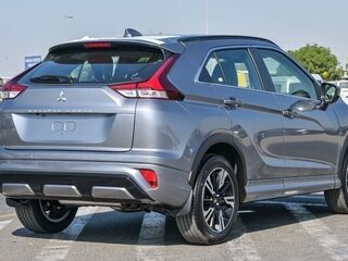 2025 Mitsubishi Eclipse Cross I Рестайлинг, серебристый, 3800000 рублей, вид 4