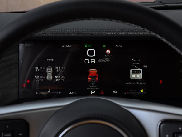 2024 Tank 300 I, красный, 5890000 рублей - вид 11