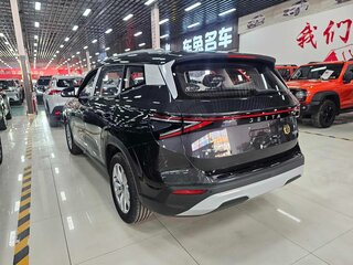 2026 Jetta VS8, чёрный, 2160000 рублей, вид 4