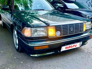 1988 Toyota Crown VIII (S130), серый, 470000 рублей, вид 1