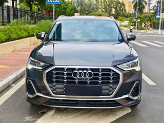 2021 Audi Q3 35 TFSI II (F3), серый, 1687000 рублей, вид 2