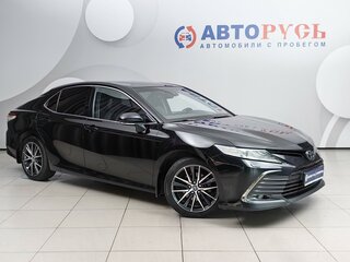 2021 Toyota Camry VIII (XV70) Рестайлинг, чёрный, 2777000 рублей, вид 1