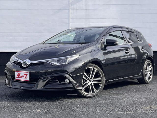 Toyota Auris II Рестайлинг