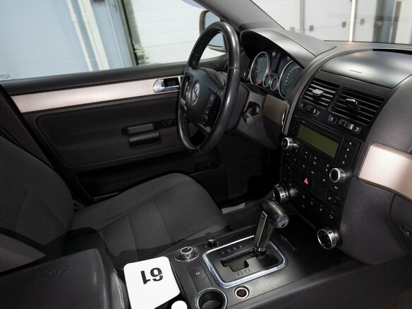 2008 Volkswagen Touareg I Рестайлинг, бежевый, 999000 рублей - вид 12