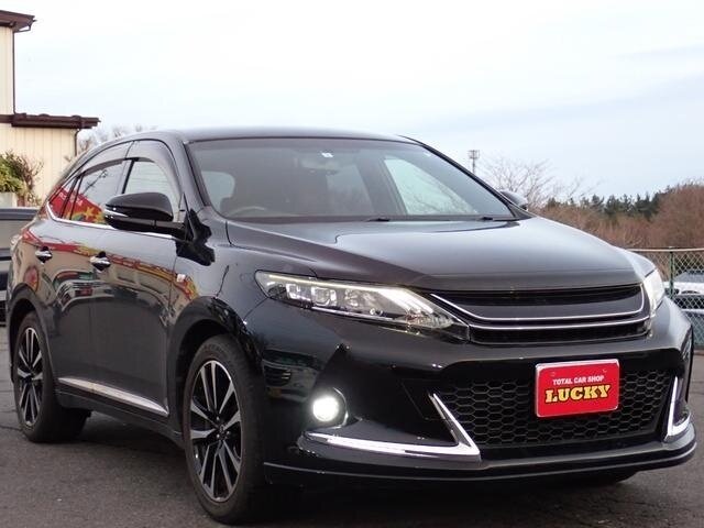 Toyota Harrier III (XU60)