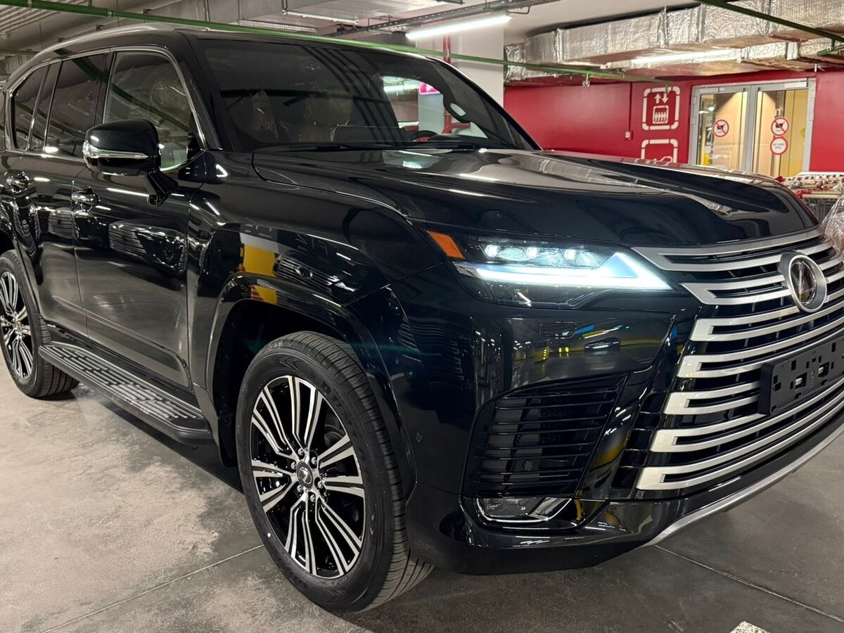 Lexus LX 700h IV