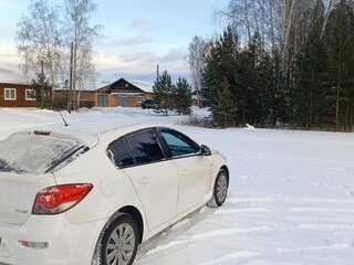 2012 Chevrolet Cruze I, белый, 650000 рублей, вид 3