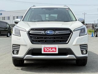 2022 Subaru Forester V Рестайлинг, белый, 1980000 рублей, вид 2