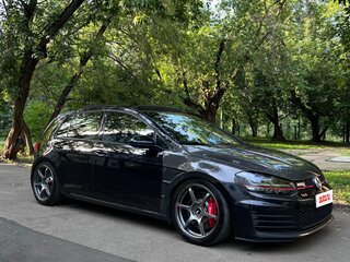 2016 Volkswagen Golf GTI VII, чёрный, 2500000 рублей, вид 1