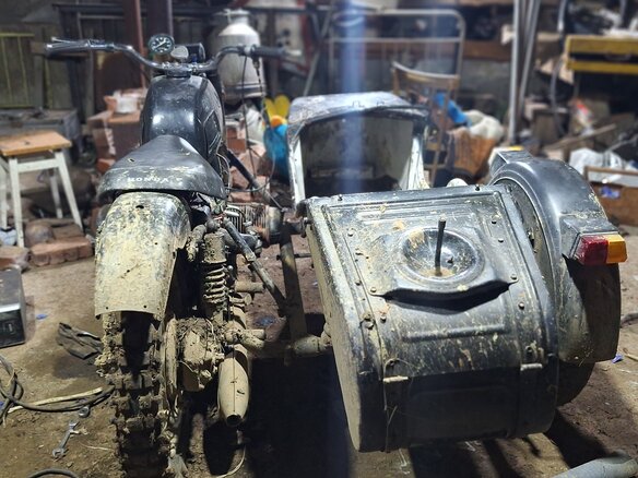 1993 Урал ИМЗ-8.103, чёрный, 41000 рублей