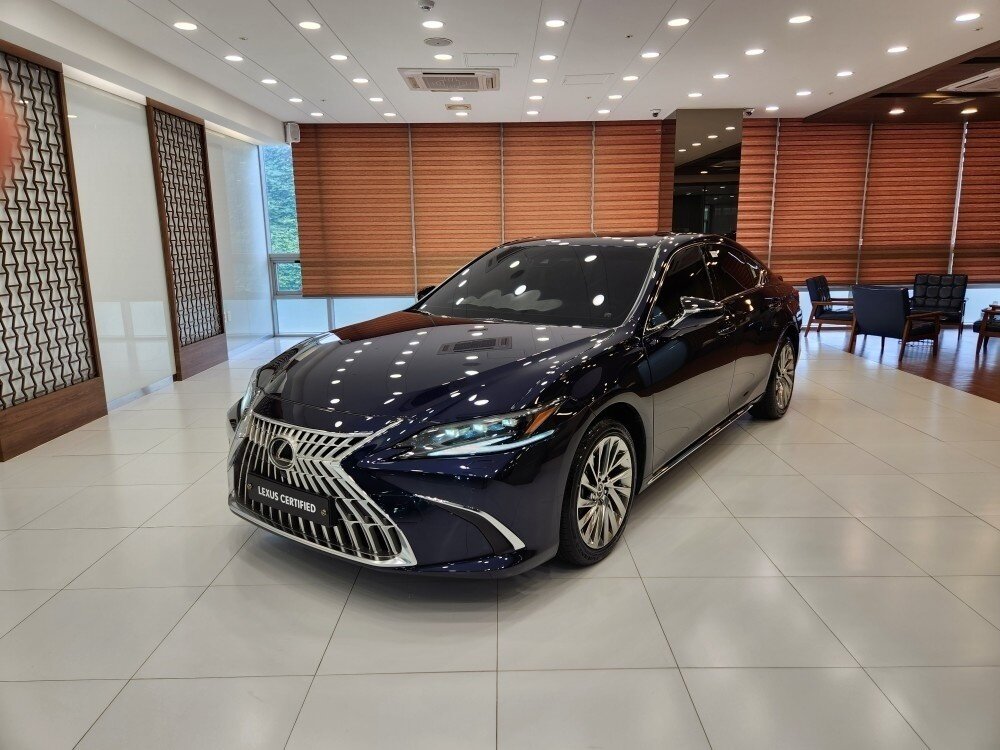 Lexus ES 300h VII Рестайлинг 2