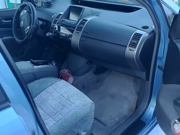 2008 Toyota Prius II Рестайлинг (XW20), голубой, 570000 рублей - вид 2