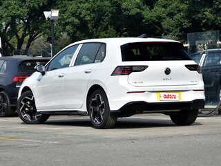 2025 Volkswagen Golf R VIII Рестайлинг, белый, 5580000 рублей, вид 5