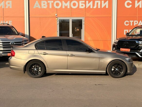 2011 BMW 3 серии 318i V (E90/E91/E92/E93) Рестайлинг, бежевый, 1188000 рублей - вид 3
