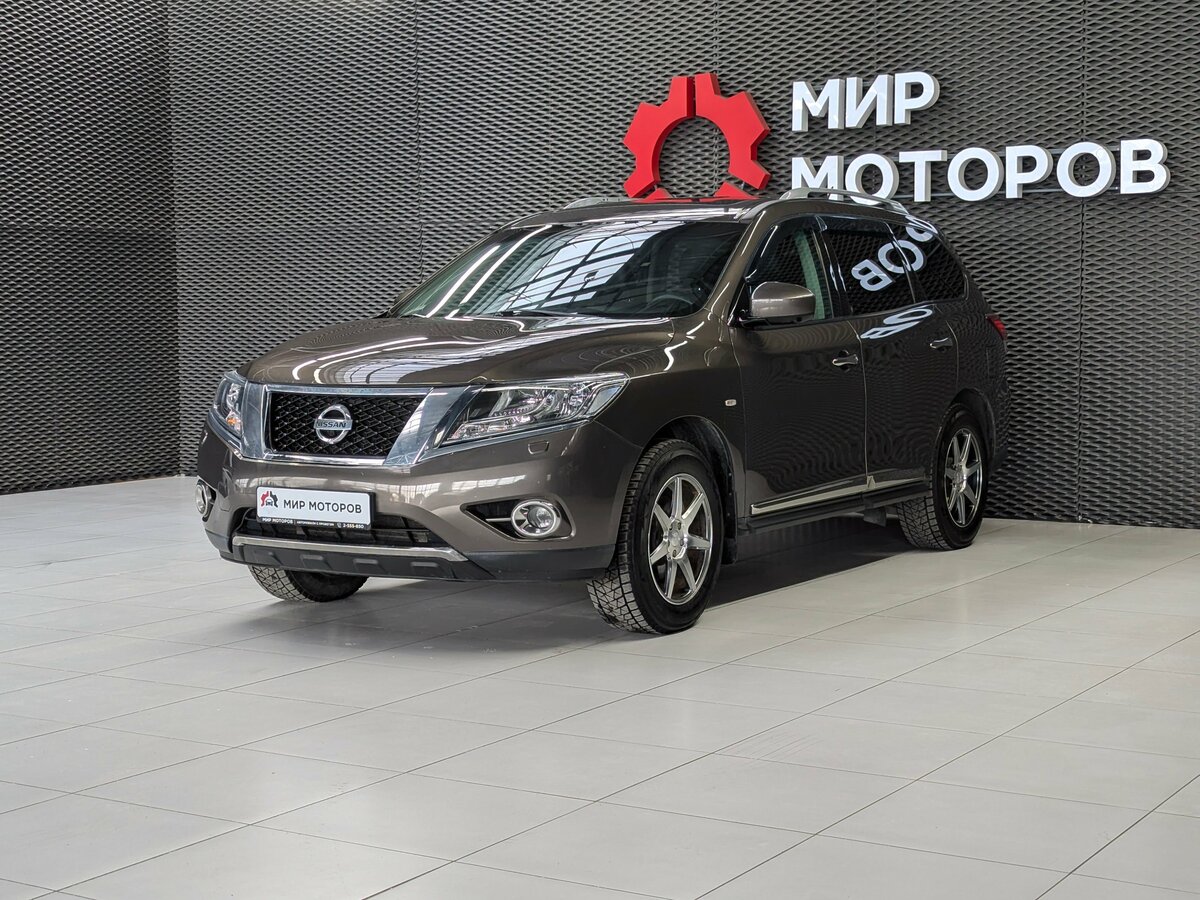 Nissan Pathfinder IV