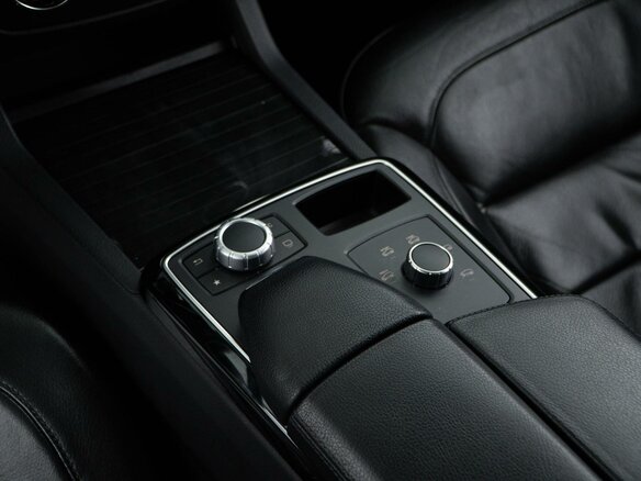 2017 Mercedes-Benz GLE 300 I (W166), чёрный, 3990046 рублей - вид 19