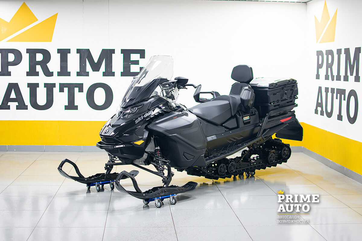BRP Ski-Doo Expedition 900