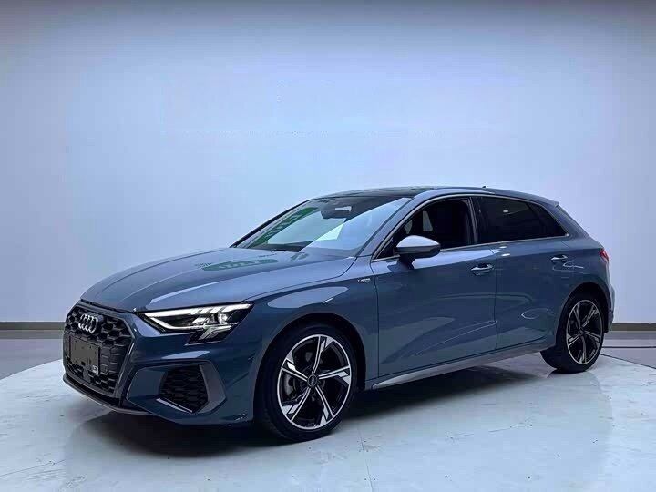 Audi A3 Sportback 35 TFSI IV (8Y)
