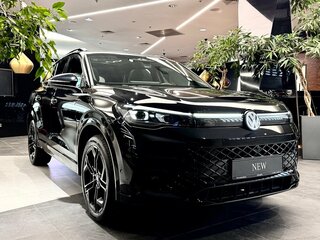 2026 Volkswagen Tiguan L Pro III (China Market), чёрный, 4850000 рублей, вид 3
