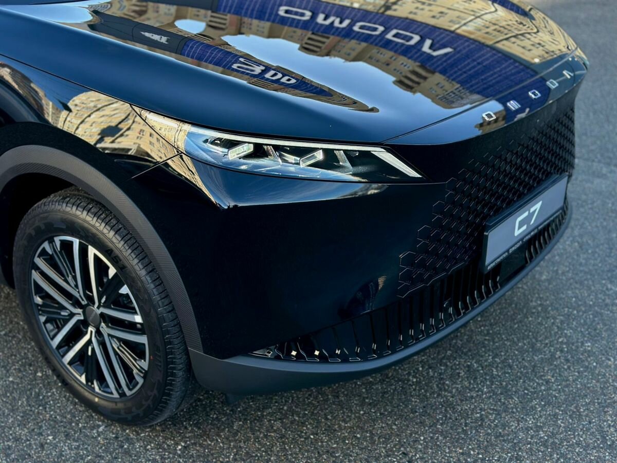 Omoda C7