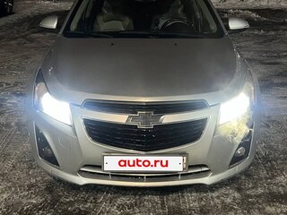 2013 Chevrolet Cruze I Рестайлинг, серебристый, 550000 рублей, вид 2