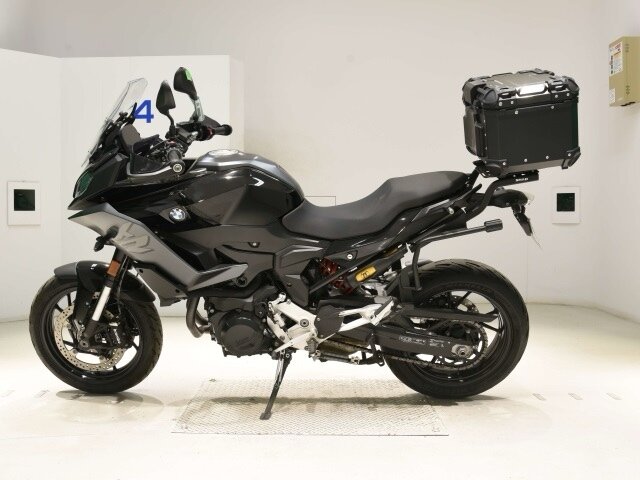 BMW F 900 XR