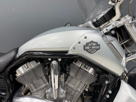 Купить б/у Harley-Davidson V-Rod Muscle инжектор 5 передач в