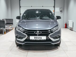 2026 Lada (ВАЗ) Vesta I Рестайлинг (NG), серый, 2040000 рублей, вид 2