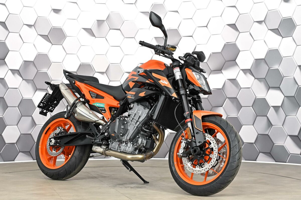 KTM 890 Duke GP